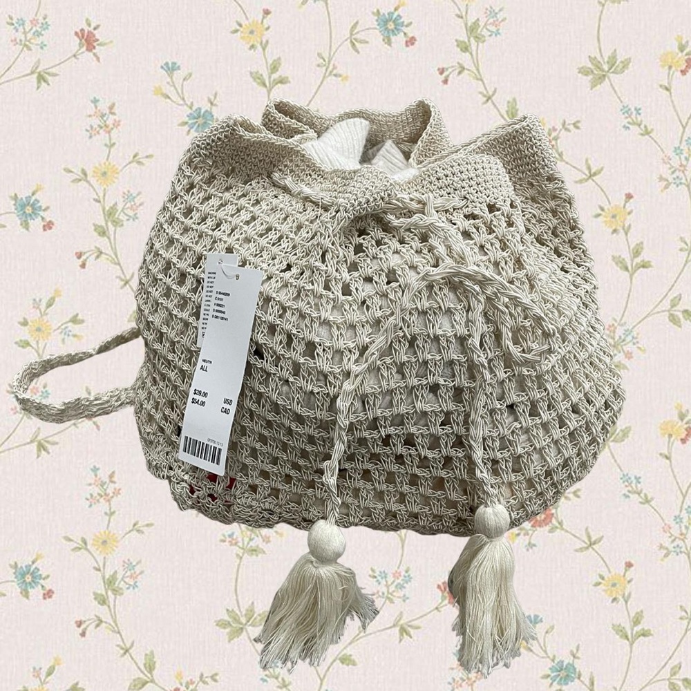 Brand new woven backpack tote with tags still on from urban outfitters